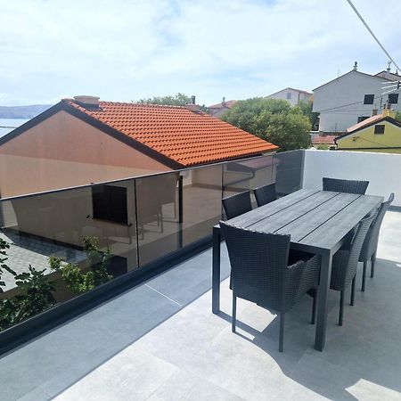 Apartment Marijanka Senj  Buitenkant foto