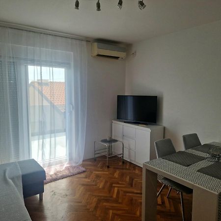 Apartment Marijanka Senj  Buitenkant foto
