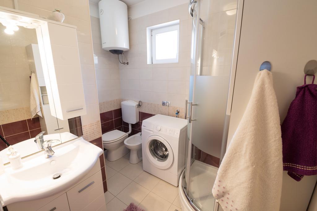 Apartment Marijanka Senj  Buitenkant foto